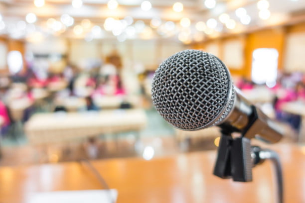 aisance oratoire public